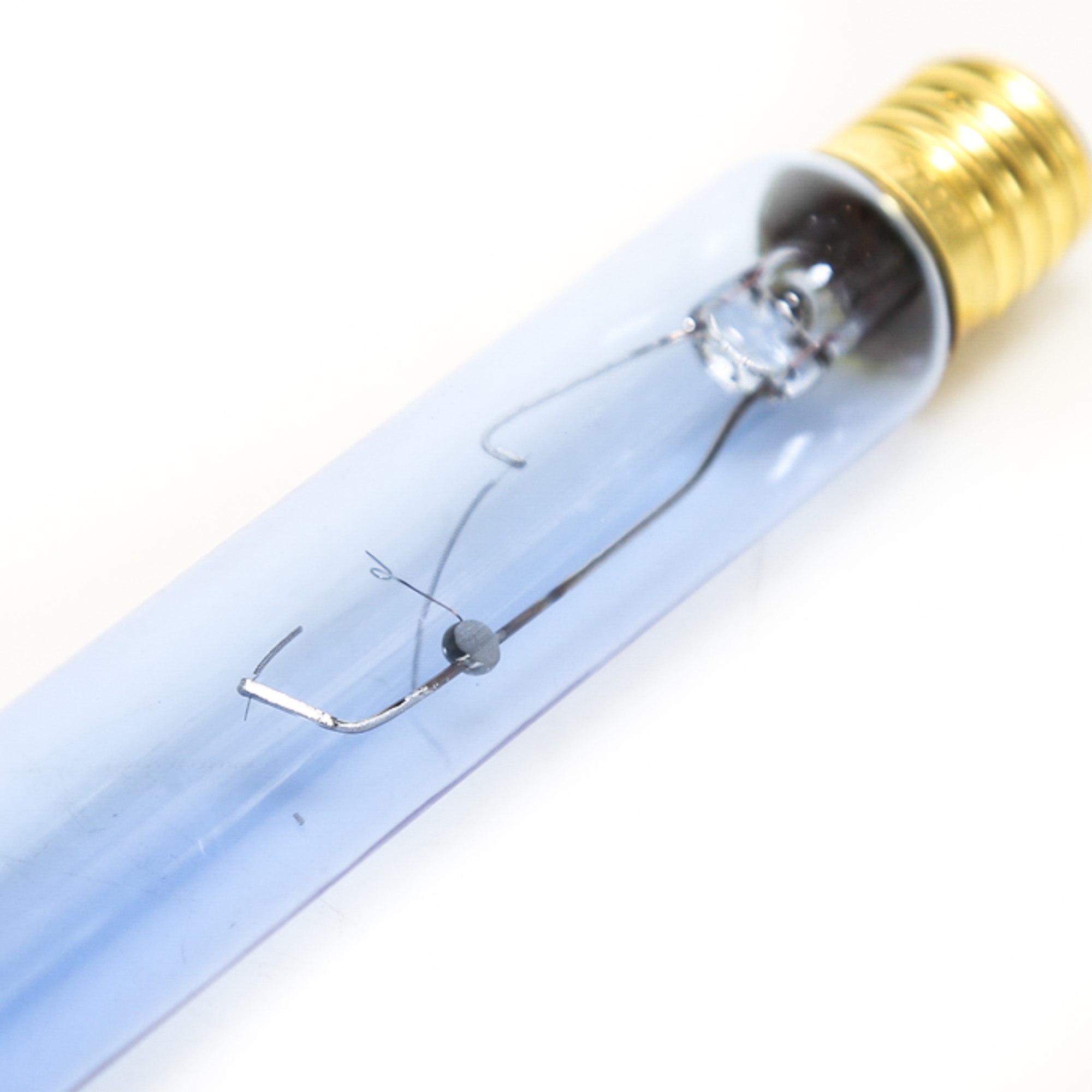 viking refrigerator blue light bulb